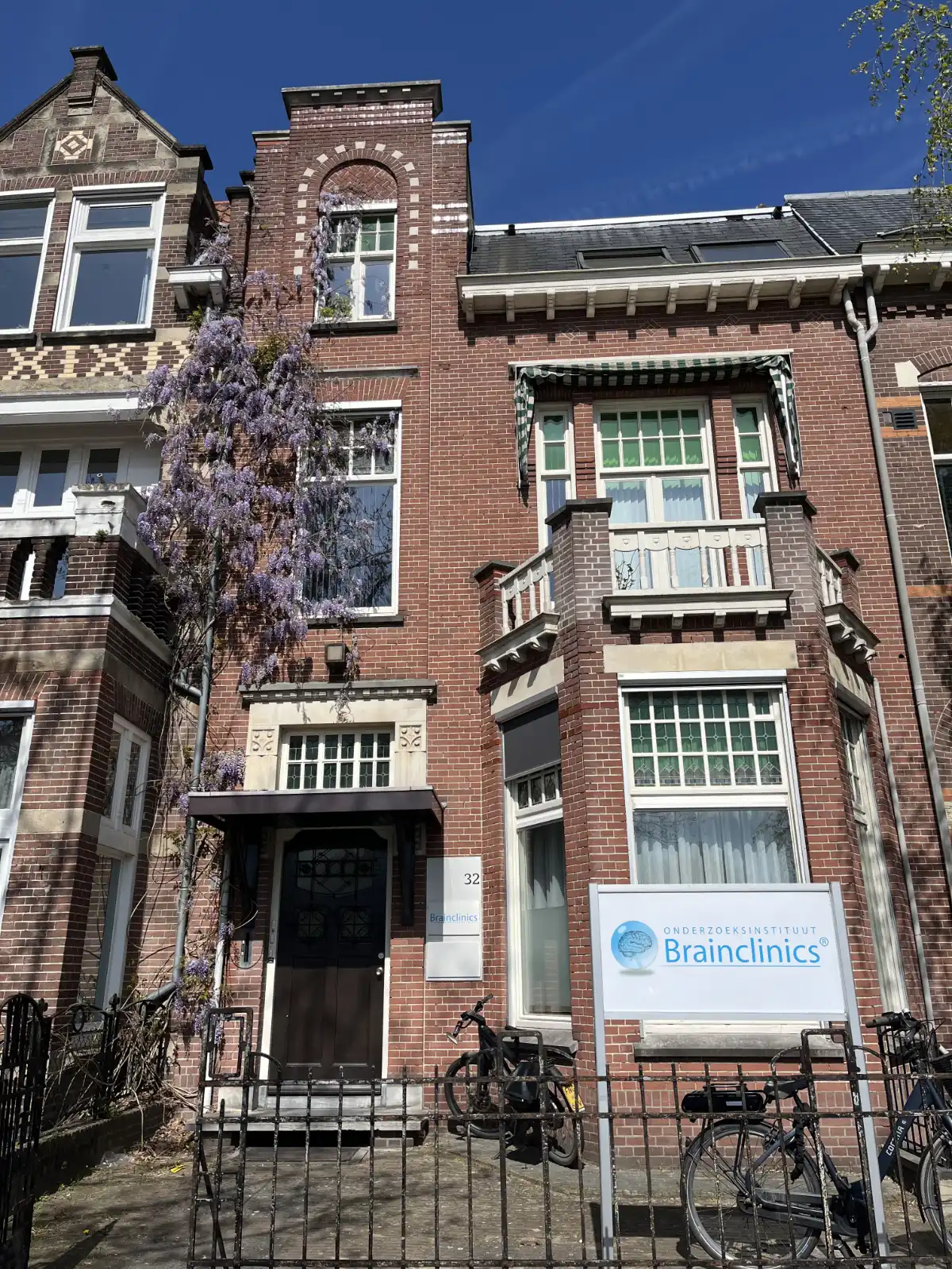 Voorkant van de praktijk